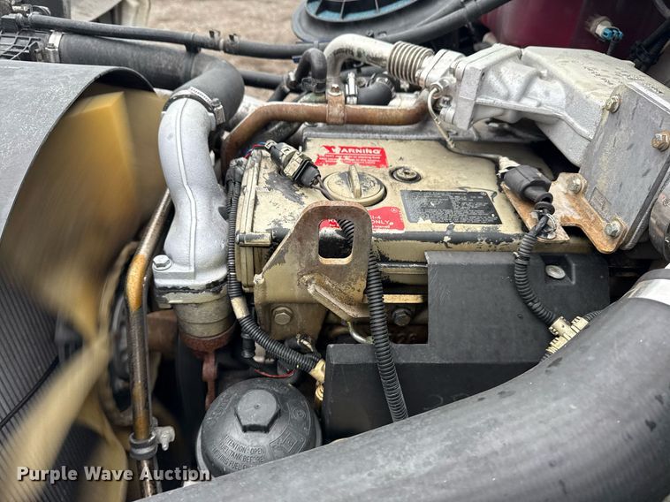 image for item EG5918 2006 Freightliner Business Class M2 box truck