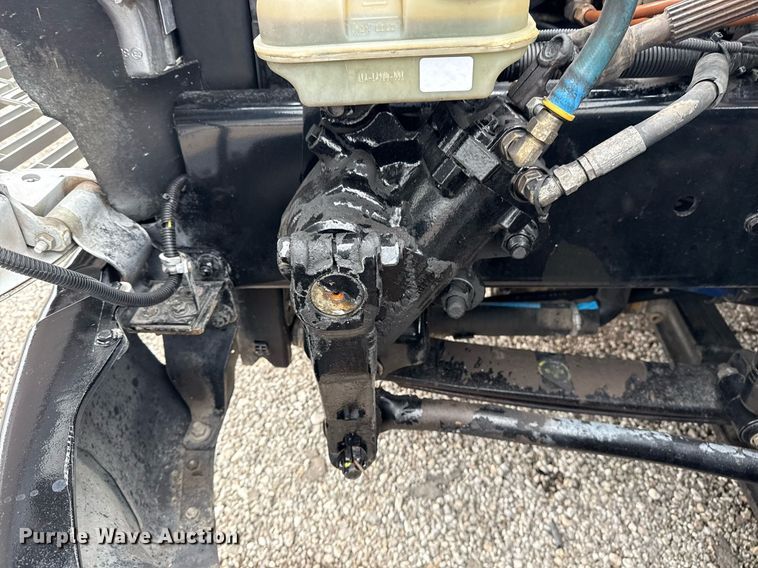 image for item EG5918 2006 Freightliner Business Class M2 box truck