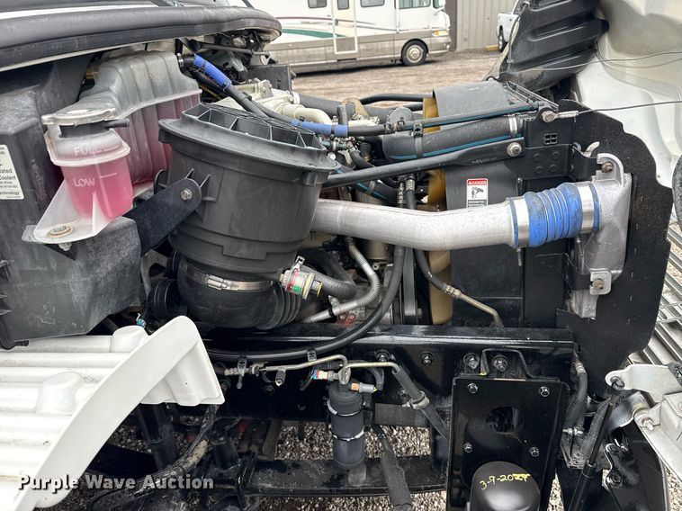 image for item EG5918 2006 Freightliner Business Class M2 box truck