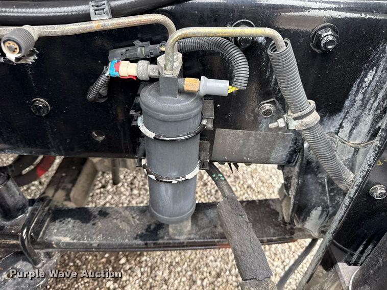 image for item EG5918 2006 Freightliner Business Class M2 box truck