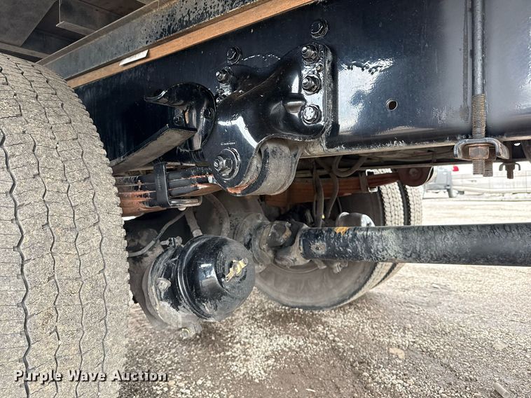 image for item EG5918 2006 Freightliner Business Class M2 box truck