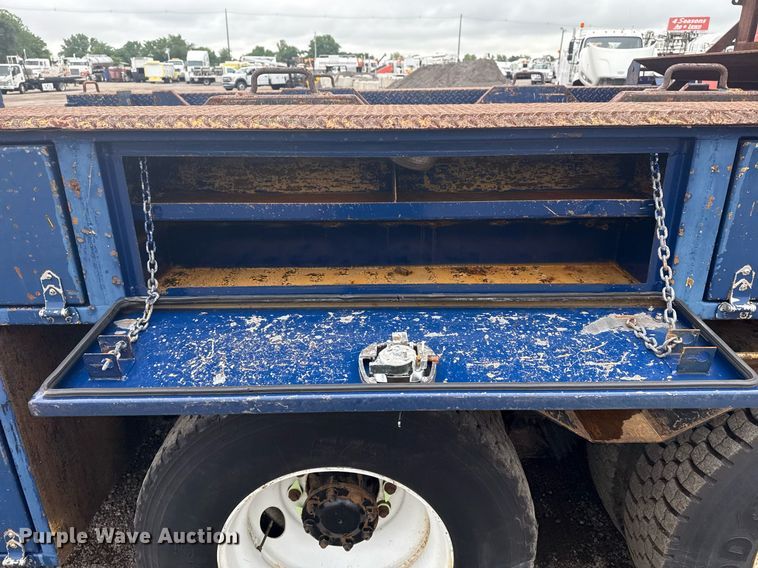 image for item EG5923 2009 International 7500 crane truck