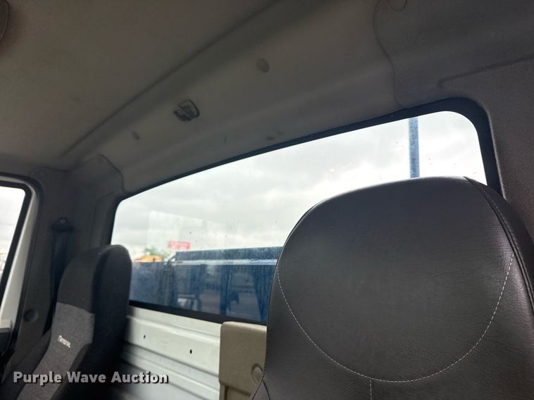 image for item EG5923 2009 International 7500 crane truck