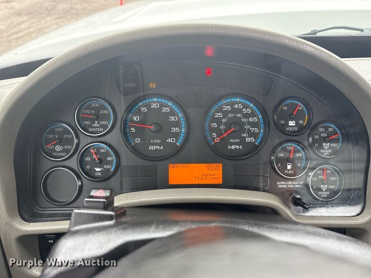 image for item EG5923 2009 International 7500 crane truck