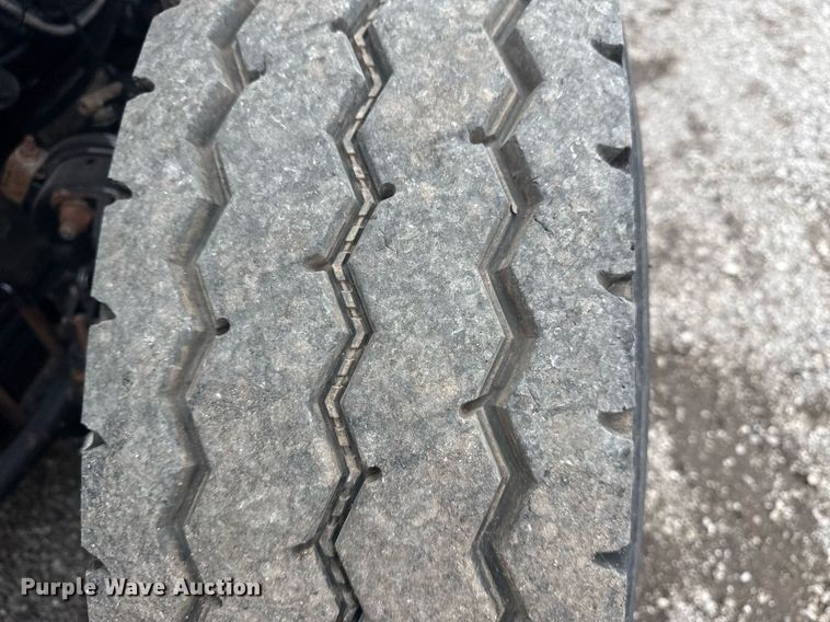 image for item EG5923 2009 International 7500 crane truck