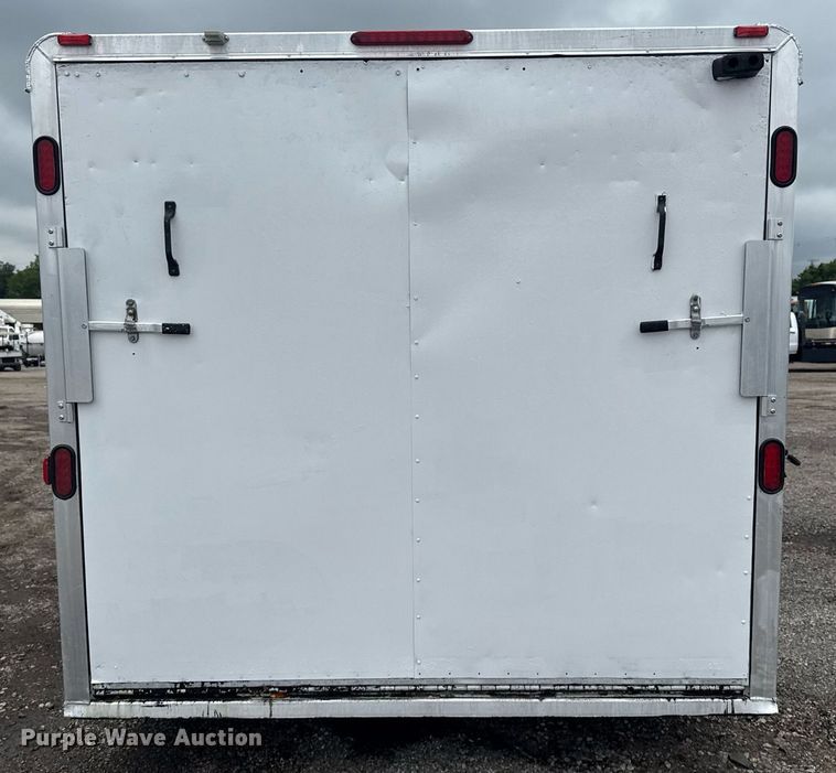 image for item EG5924 2006 Featherlite 4941 enclosed cargo trailer