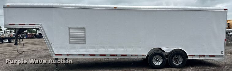 image for item EG5924 2006 Featherlite 4941 enclosed cargo trailer