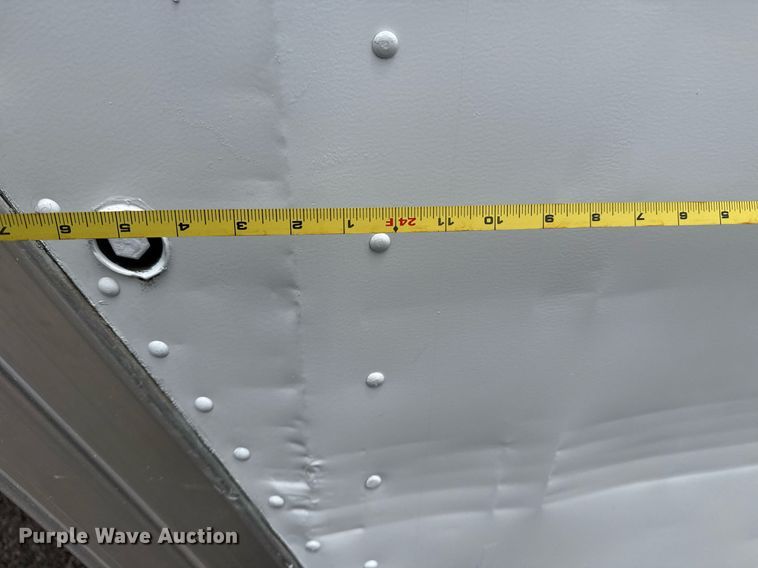 image for item EG5924 2006 Featherlite 4941 enclosed cargo trailer