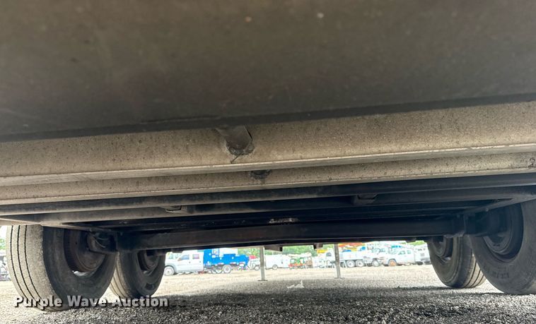 image for item EG5924 2006 Featherlite 4941 enclosed cargo trailer