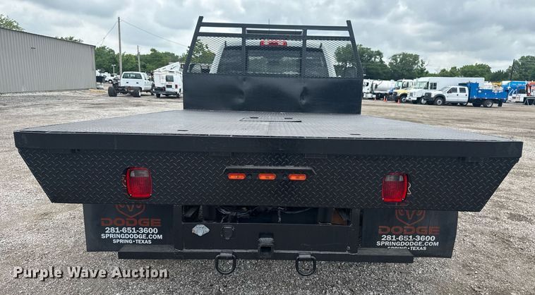 image for item EG5927 2011 Dodge Ram 3500 flatbed pickup truck