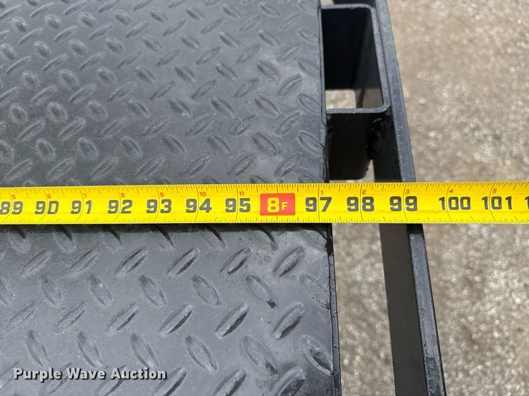 image for item EG5927 2011 Dodge Ram 3500 flatbed pickup truck