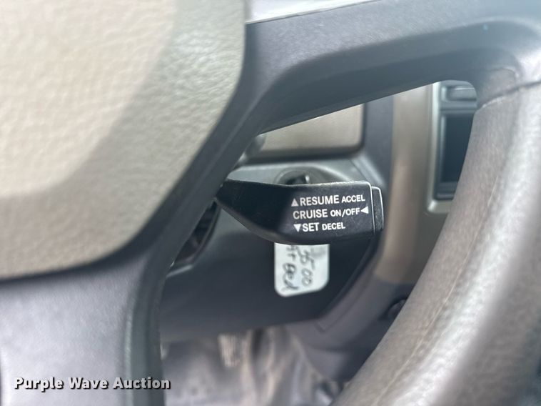 image for item EG5927 2011 Dodge Ram 3500 flatbed pickup truck