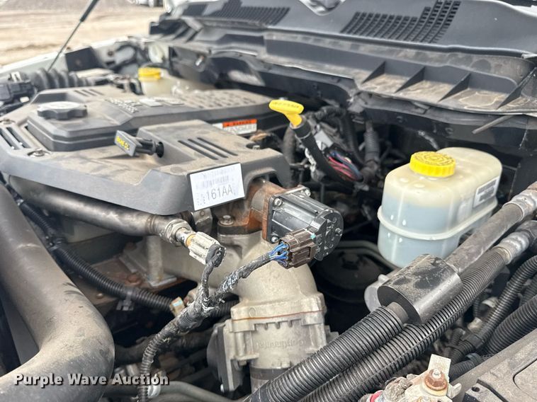 image for item EG5927 2011 Dodge Ram 3500 flatbed pickup truck