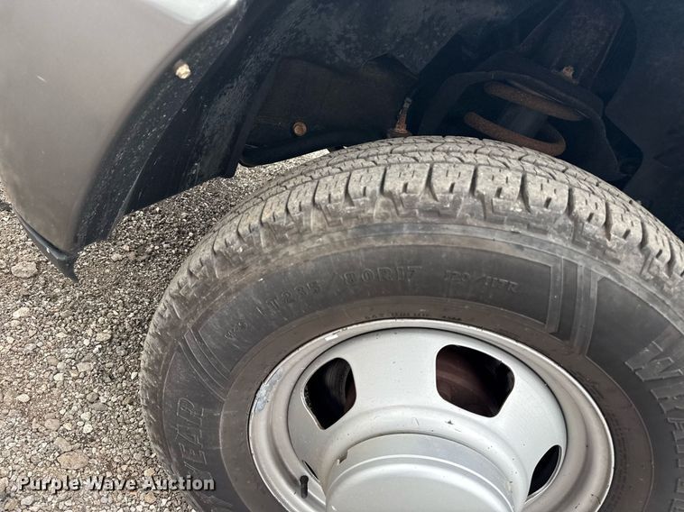 image for item EG5927 2011 Dodge Ram 3500 flatbed pickup truck