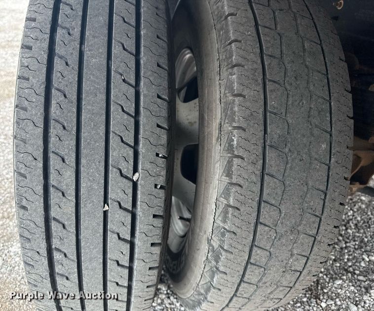 image for item EG5927 2011 Dodge Ram 3500 flatbed pickup truck