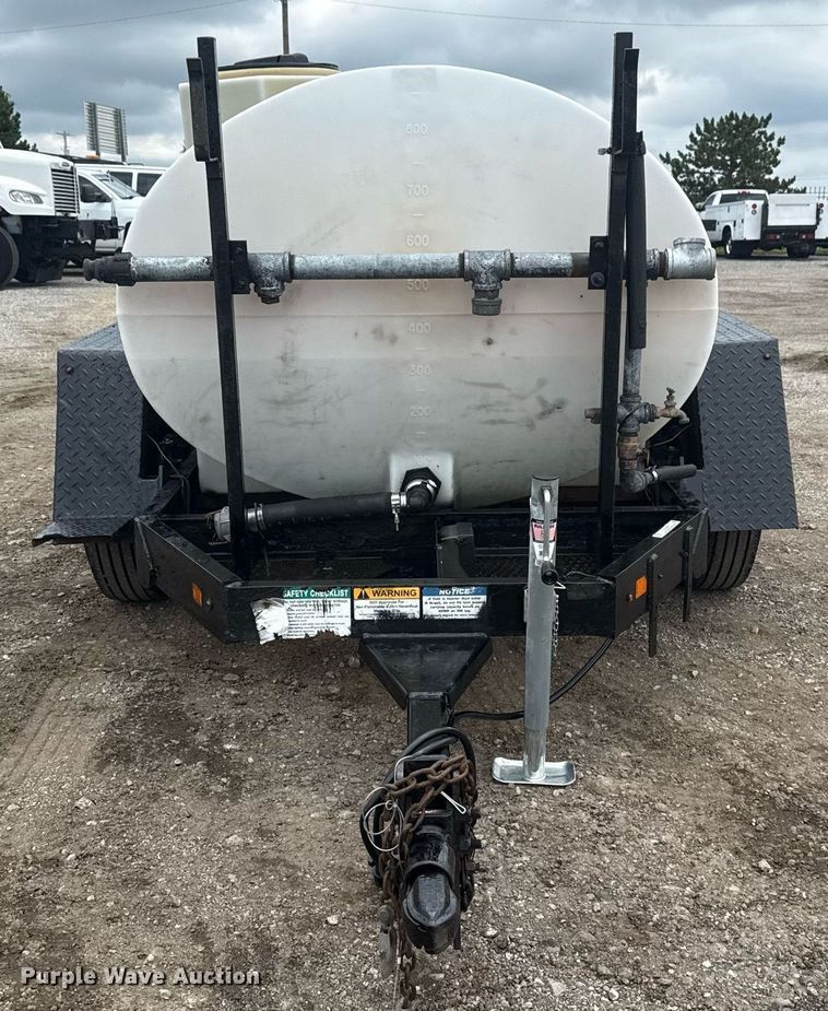 image for item EG5928 2018 Wylie & Son tank trailer