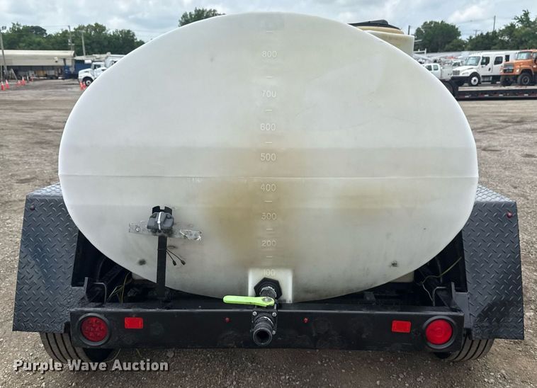 image for item EG5928 2018 Wylie & Son tank trailer