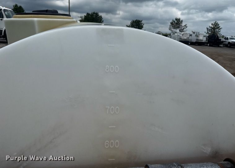 image for item EG5928 2018 Wylie & Son tank trailer