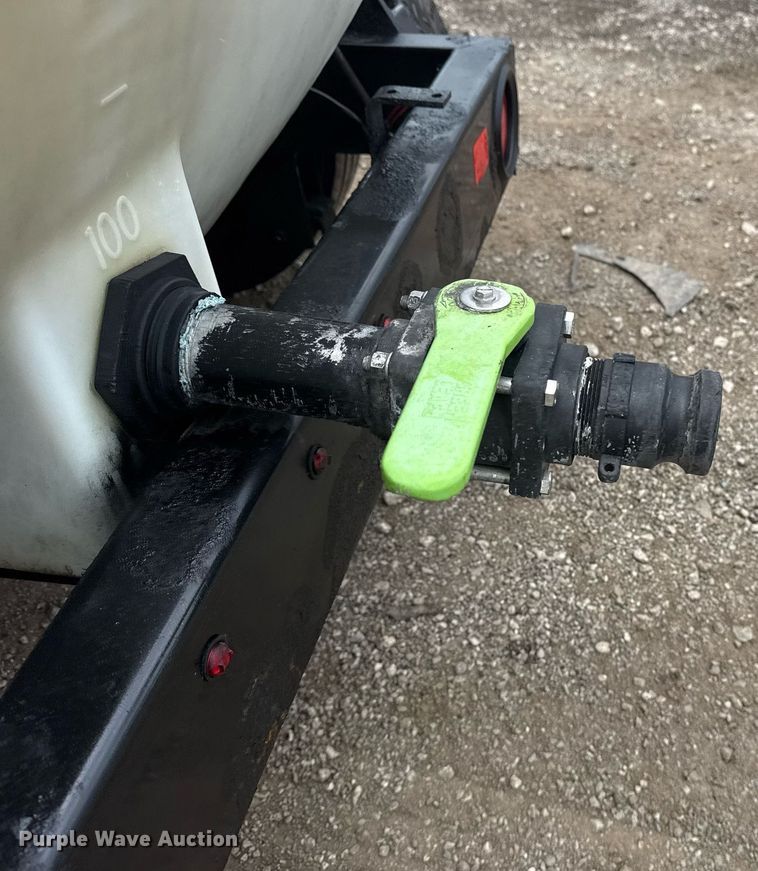 image for item EG5928 2018 Wylie & Son tank trailer