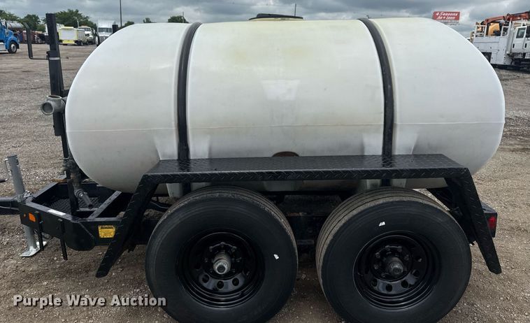 image for item EG5928 2018 Wylie & Son tank trailer