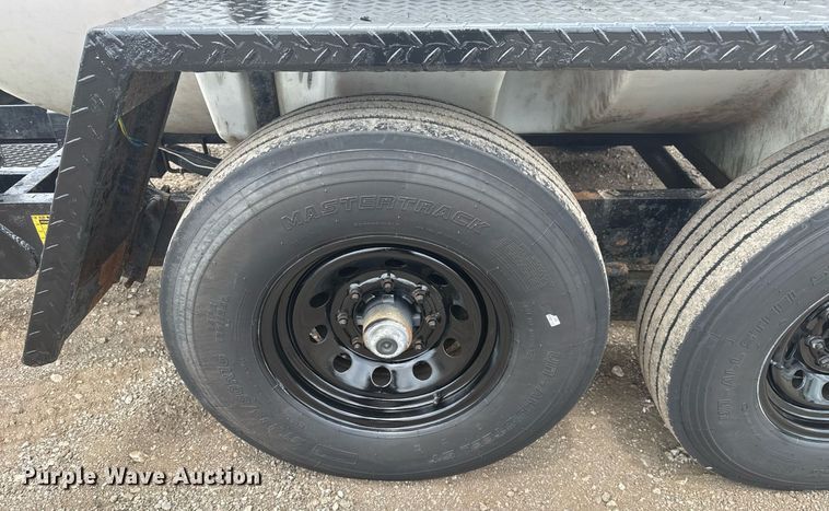 image for item EG5928 2018 Wylie & Son tank trailer