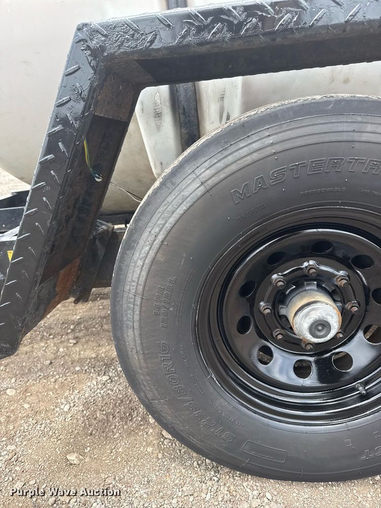 image for item EG5928 2018 Wylie & Son tank trailer