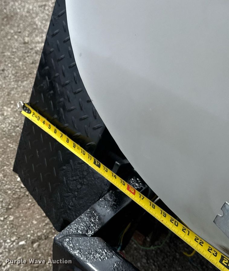 image for item EG5928 2018 Wylie & Son tank trailer