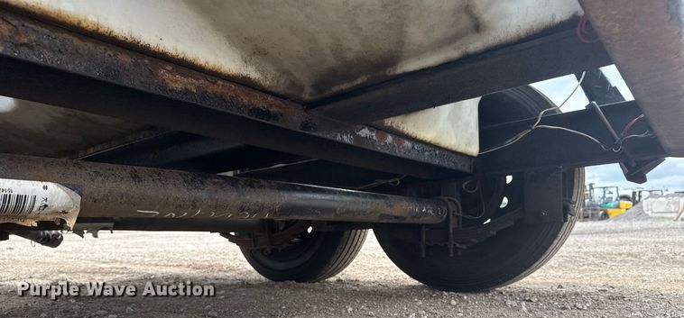 image for item EG5928 2018 Wylie & Son tank trailer