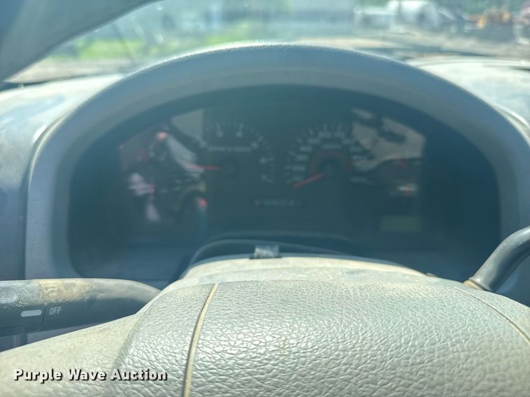 image for item EG6578 2006 Ford F150 SuperCrew pickup truck