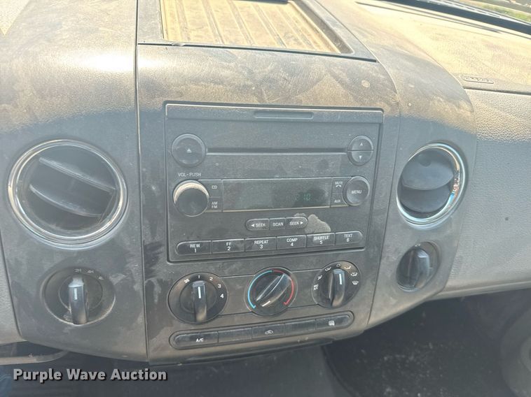 image for item EG6578 2006 Ford F150 SuperCrew pickup truck