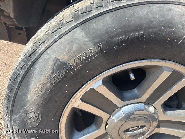 image for item EG6578 2006 Ford F150 SuperCrew pickup truck