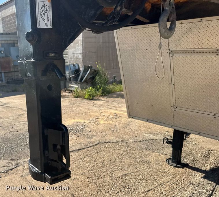 image for item EG6588 2015 Freedom Trailers toy hauler camper