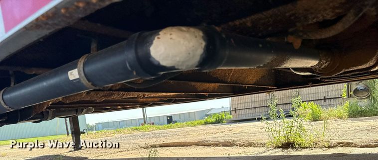 image for item EG6588 2015 Freedom Trailers toy hauler camper