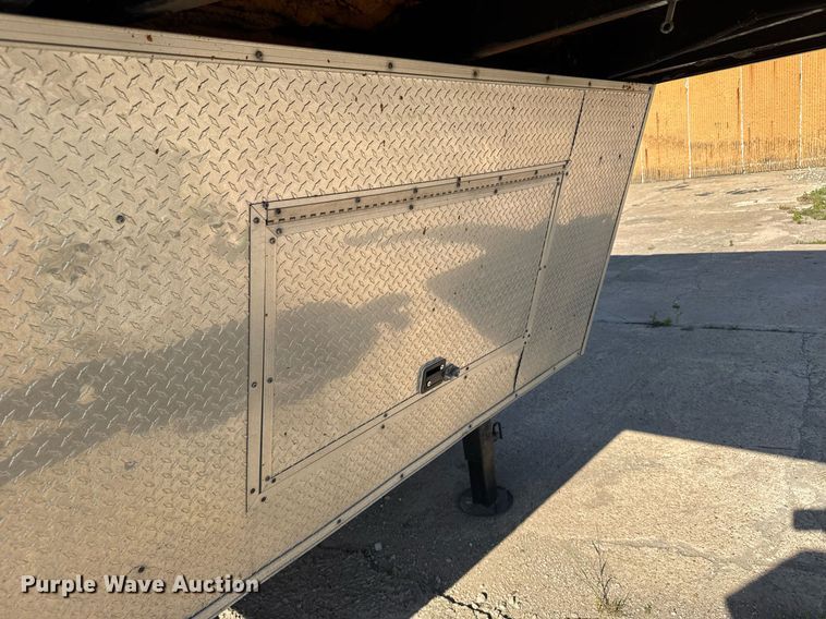 image for item EG6588 2015 Freedom Trailers toy hauler camper