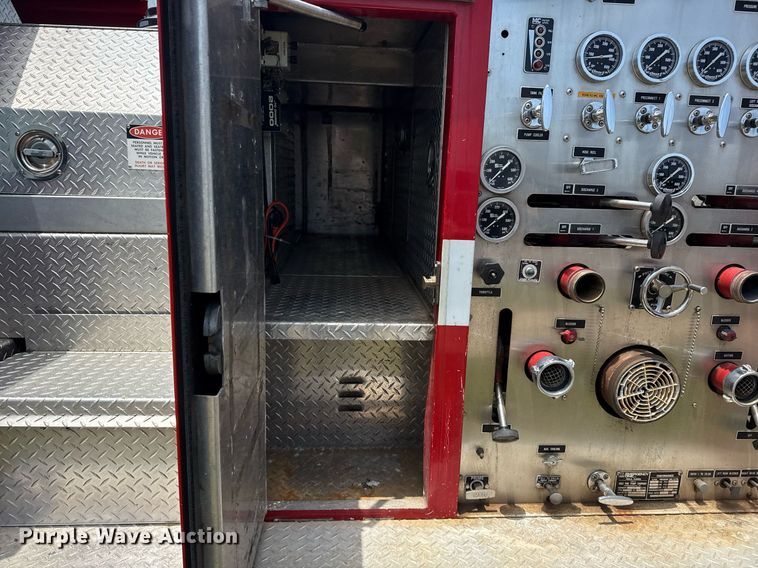 image for item EG8084 1986 Federal Motors Inc pumper fire truck