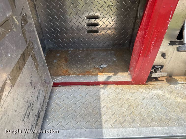 image for item EG8084 1986 Federal Motors Inc pumper fire truck