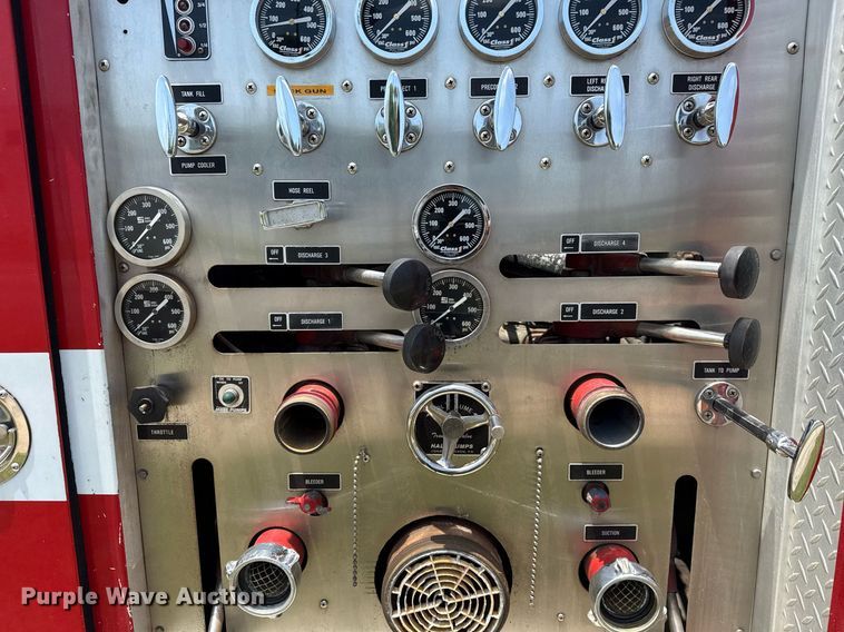 image for item EG8084 1986 Federal Motors Inc pumper fire truck