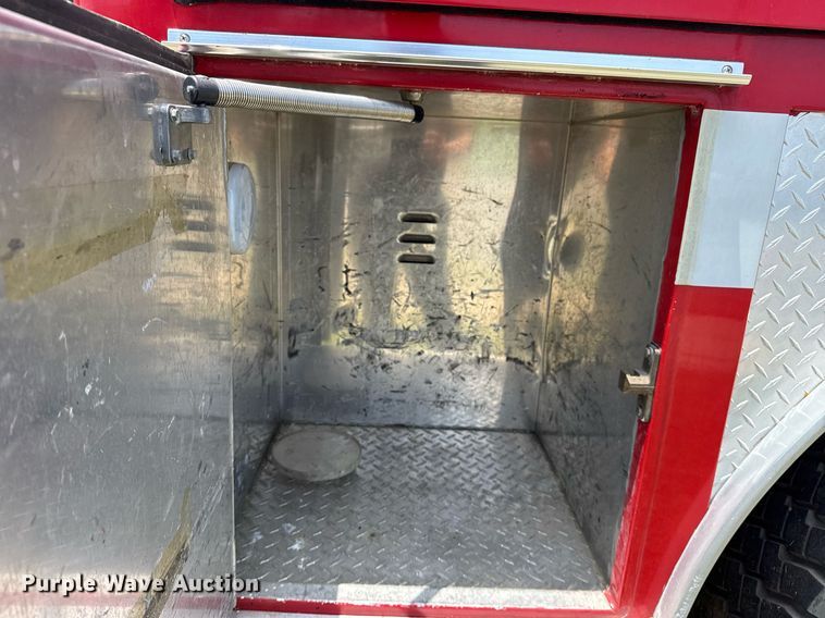 image for item EG8084 1986 Federal Motors Inc pumper fire truck