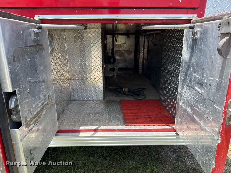 image for item EG8084 1986 Federal Motors Inc pumper fire truck