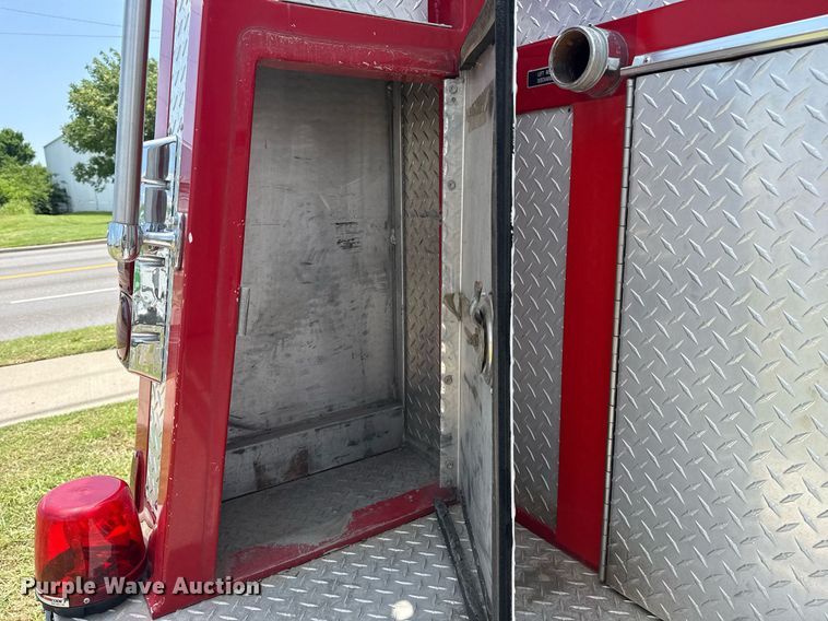 image for item EG8084 1986 Federal Motors Inc pumper fire truck