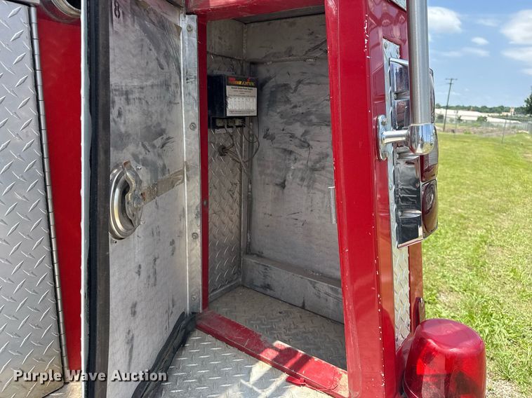 image for item EG8084 1986 Federal Motors Inc pumper fire truck