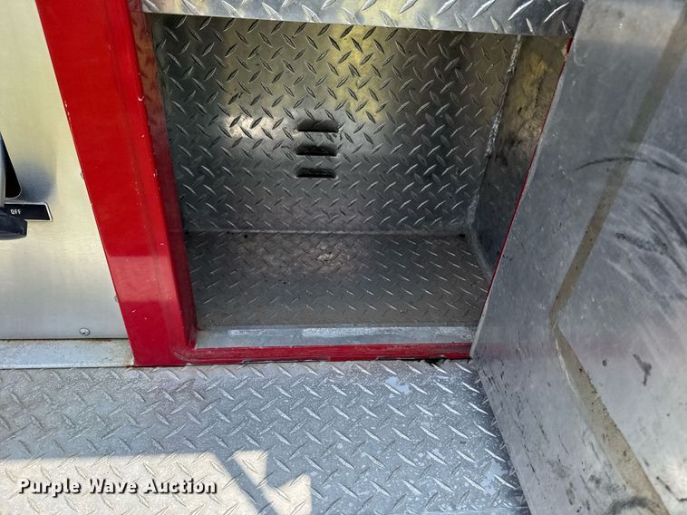 image for item EG8084 1986 Federal Motors Inc pumper fire truck