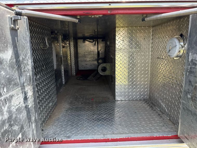 image for item EG8084 1986 Federal Motors Inc pumper fire truck