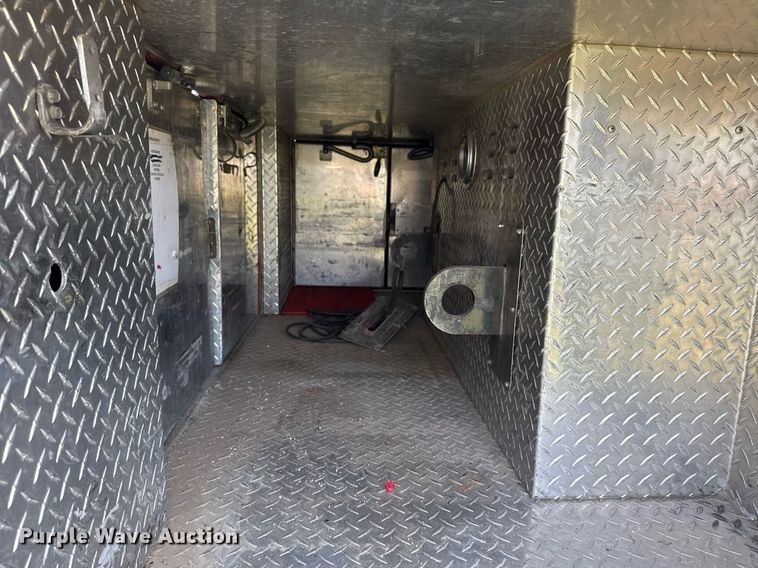 image for item EG8084 1986 Federal Motors Inc pumper fire truck