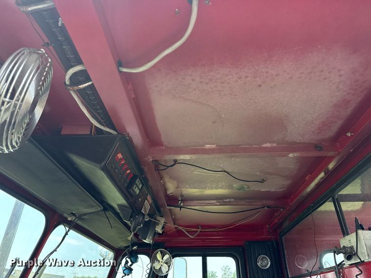 image for item EG8084 1986 Federal Motors Inc pumper fire truck