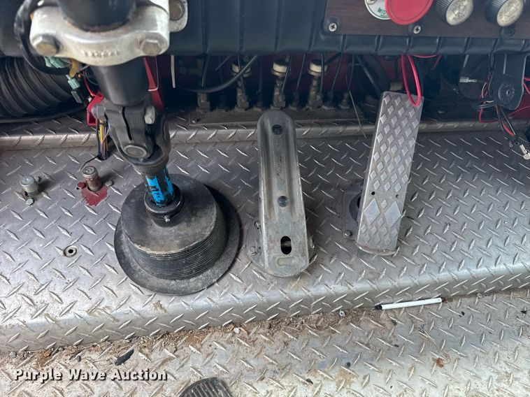 image for item EG8084 1986 Federal Motors Inc pumper fire truck