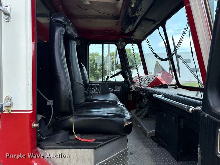 image for item EG8084 1986 Federal Motors Inc pumper fire truck