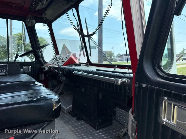 image for item EG8084 1986 Federal Motors Inc pumper fire truck