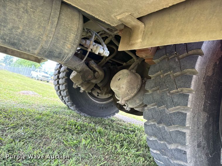 image for item EG8084 1986 Federal Motors Inc pumper fire truck