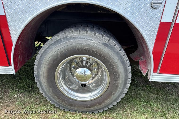 image for item EG8084 1986 Federal Motors Inc pumper fire truck